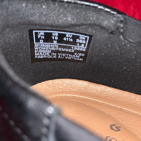 NWOT Clark’s unstructure Sz10 women’s black leather flats - Picture 6 of 7